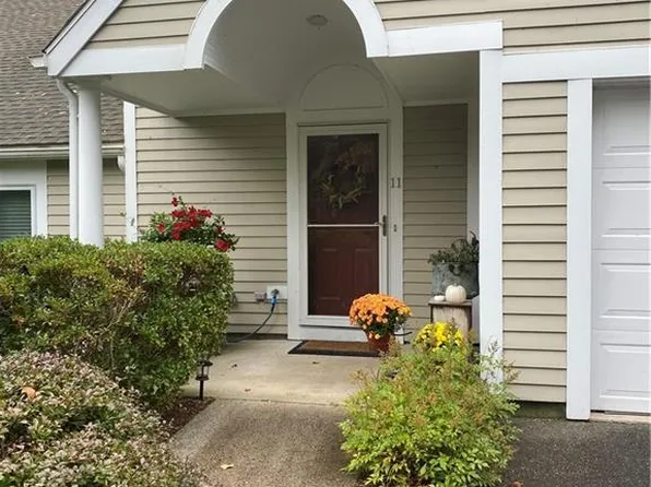 11 Greenwich Lane #11, Avon, CT 06001