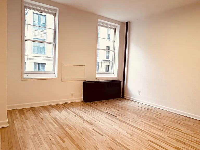 19 E 21st St #6A — Photo 3