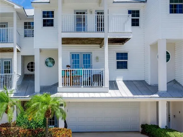 21 Bath Club Cir, North Redington Beach, FL 33708