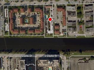 2090 NE 167th St APT 3, North Miami Beach, FL 33162
