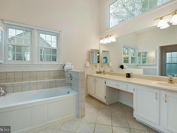 5th image of 13191 Ladybank Ln