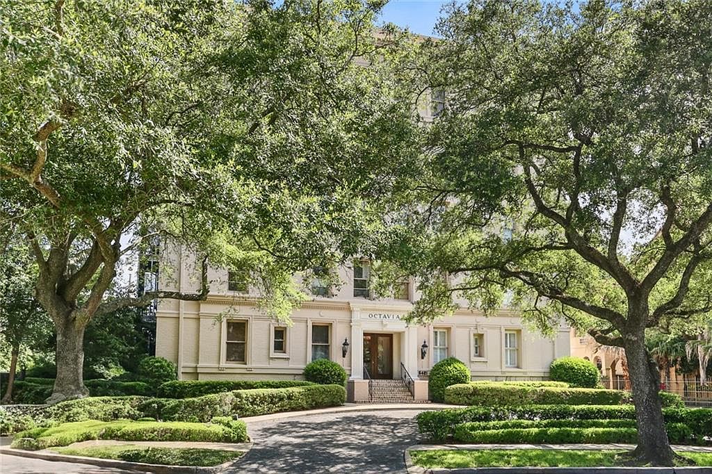 5421 Saint Charles Ave APT 2D, New Orleans, LA 70115 | Zillow