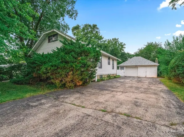 1169 S Lincoln Ave, Montgomery, IL 60538