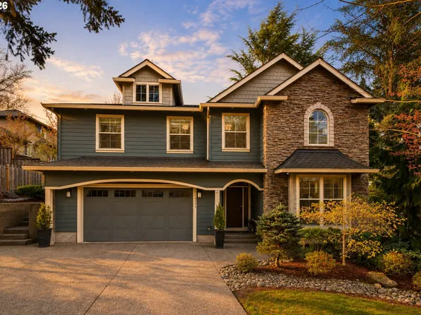 14144 Goodall Rd, Lake Oswego, OR 97034