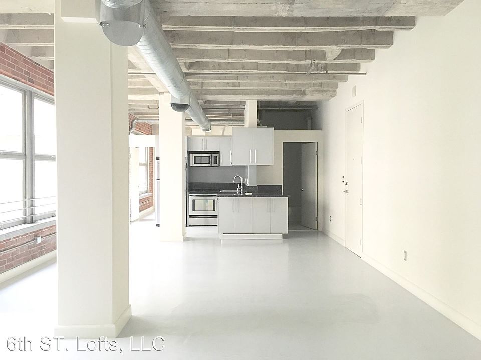 2nd image of 548 S Spring St APT 204