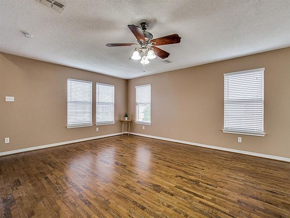 5th image of 1810 Briargate Ln