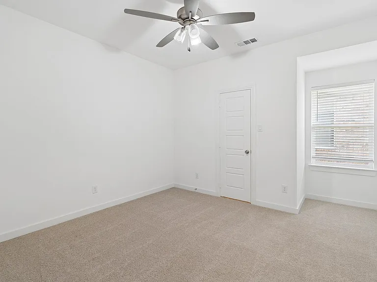 1905 Rhea Ct — Photo 25