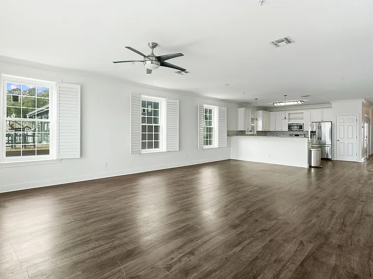 724 Harbor Blvd #202 — Photo 20