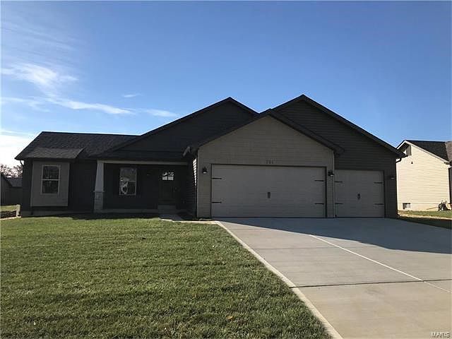 1st image of 761 Glen Eagle Dr