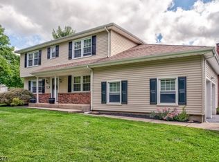 150 Combs Hollow Rd, Randolph, NJ 07869