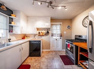 139 Abbott St, Springfield, MA 01118