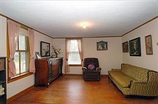 1st image of 115 N Smith St