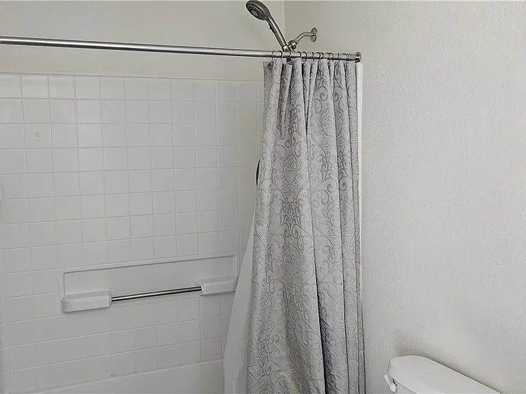 7356 Umberto St — Photo 15
