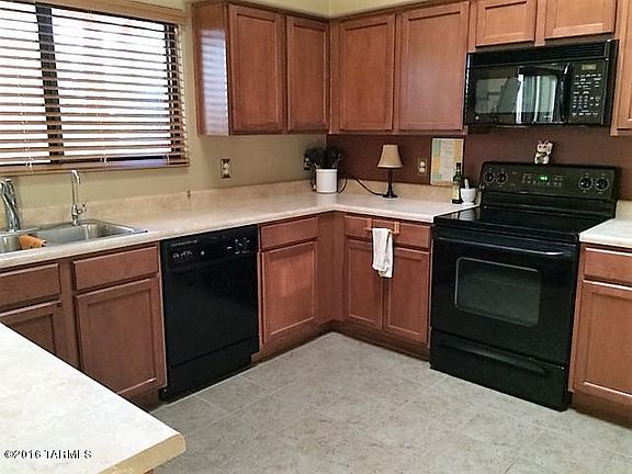 4th image of 224 S Sycamore Creek Pl