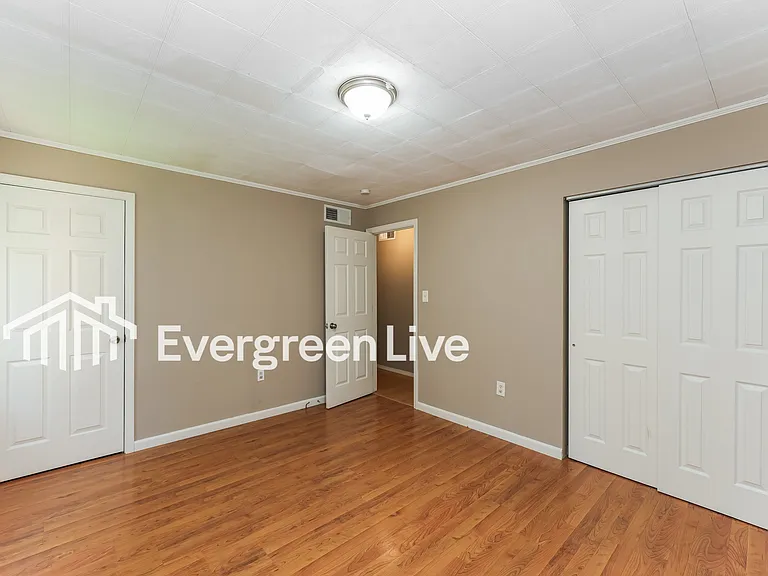 6442 Rosetta Dr — Photo 10