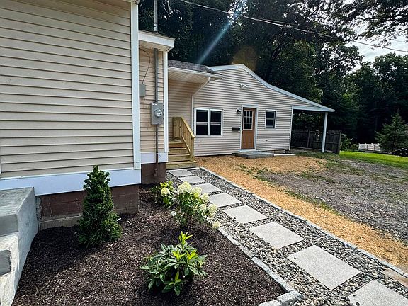 3rd image of 7 North Road