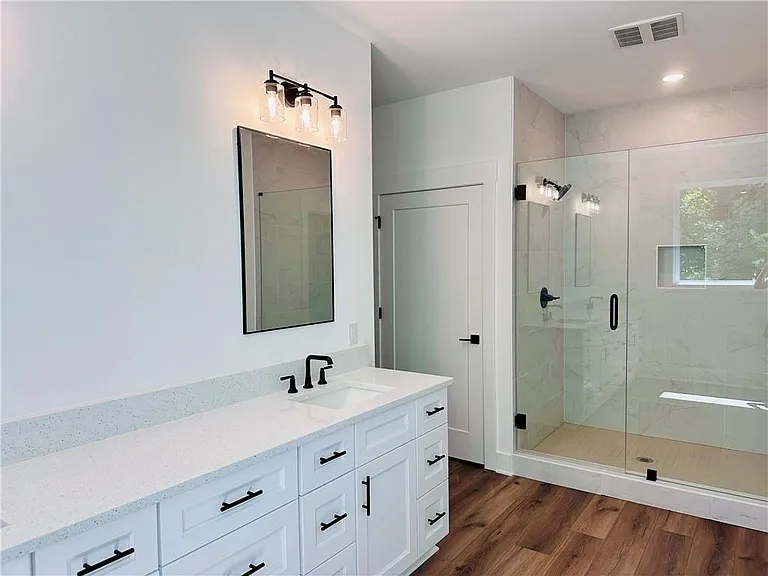 6312 Woodstock Rd — Photo 24