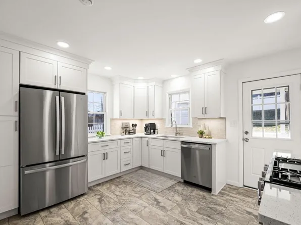 280 Church St, Downingtown, PA 19335