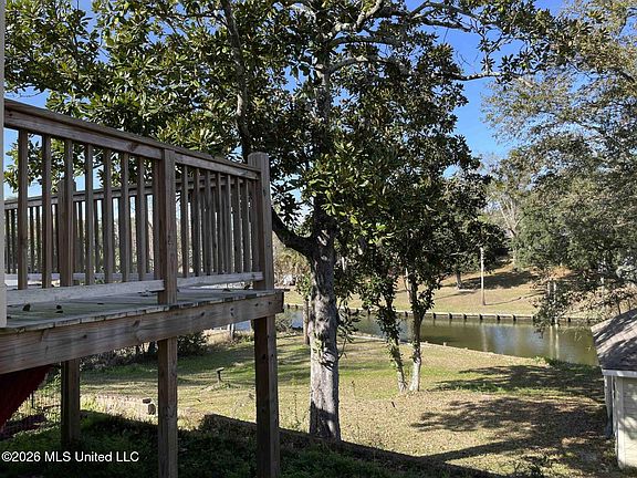 3rd image of 13704 Windlo Cir