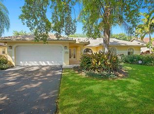 4866 NW 104th Ln, Coral Springs, FL 33076