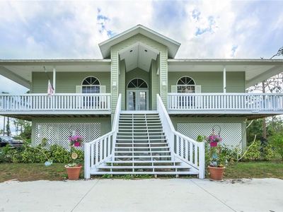 3860 2nd Ave NE, Naples, FL, 34120