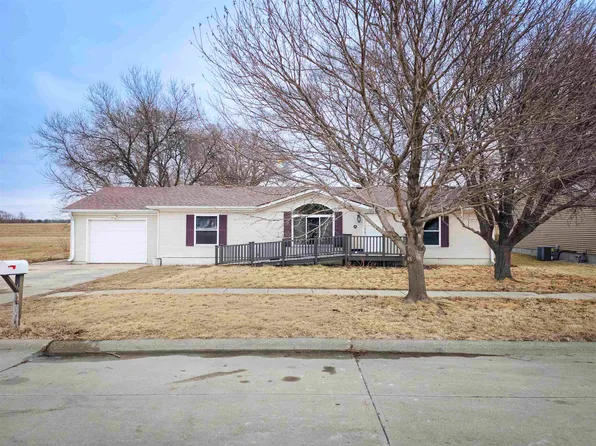 301 Domar Dr, Norfolk, NE 68701