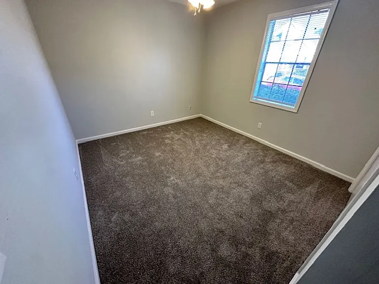 103 Sunrise Ave — Photo 7