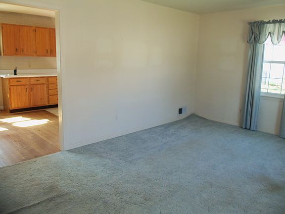 3rd image of 3812 Archer Pl