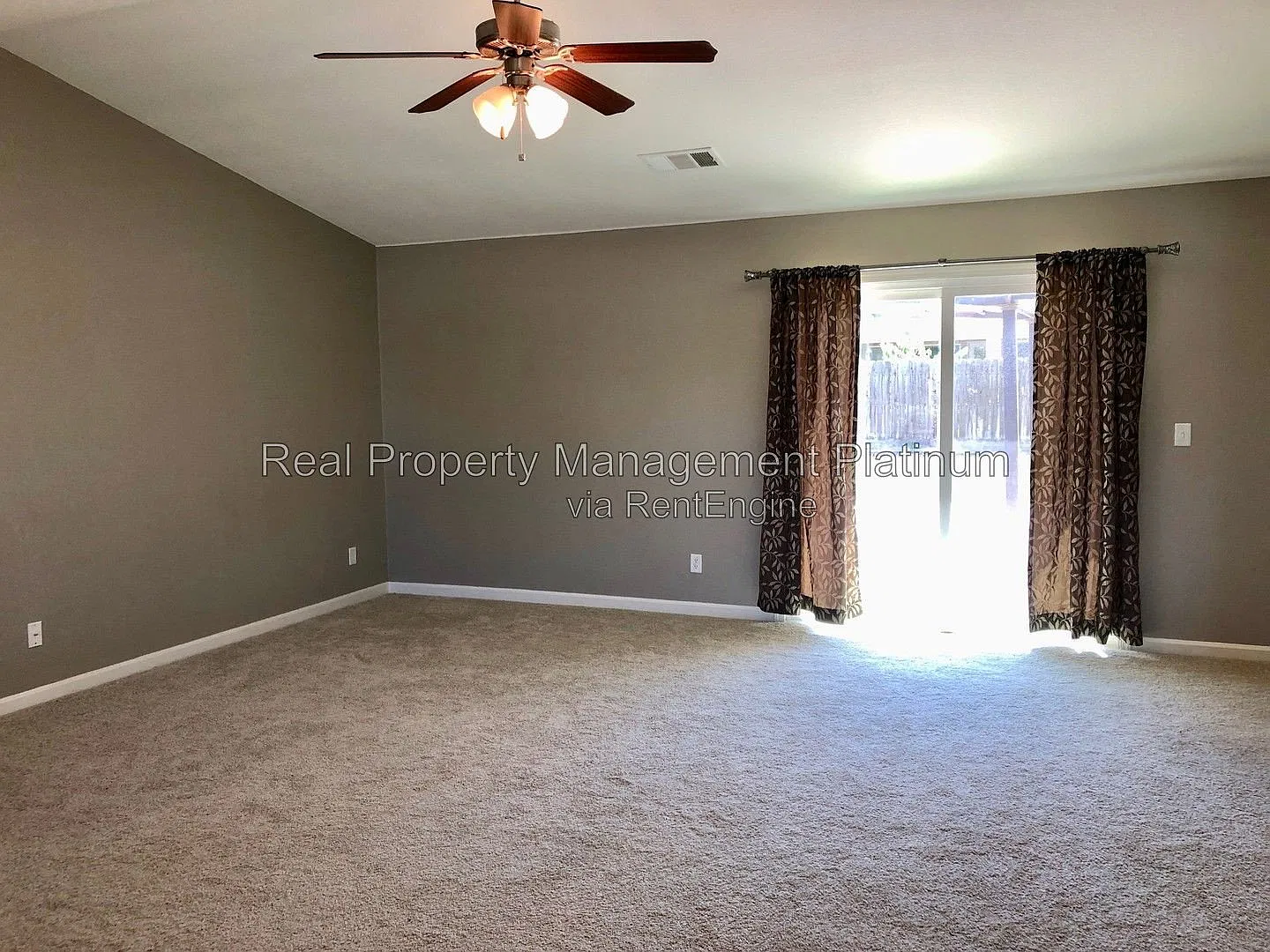 3 bed, 2.0 bath, 1525 sqft, $2,275 — Photo 3