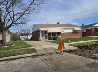 4667 16th St, Wyandotte, MI
