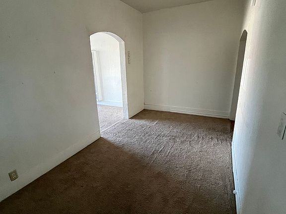 5th image of 759 Vine St