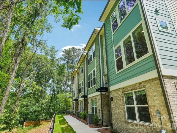 1526 Lithium Ln, Charlotte, NC 28211