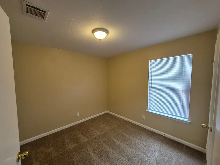 8806 Slumber Ln — Photo 13
