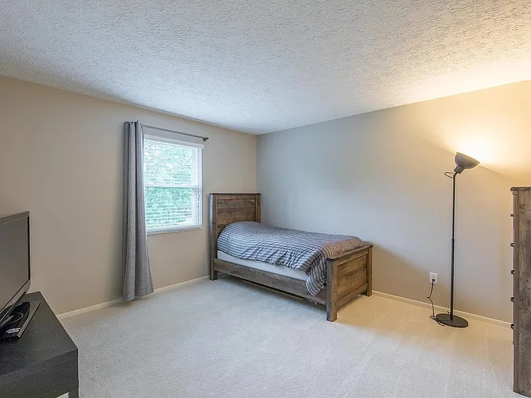 6887 Running Deer Pl — Photo 38