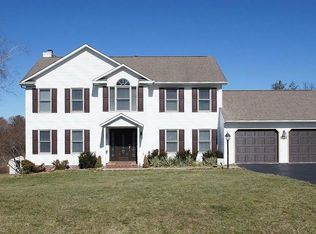 377 McIntosh Rd, Roanoke, VA 24019