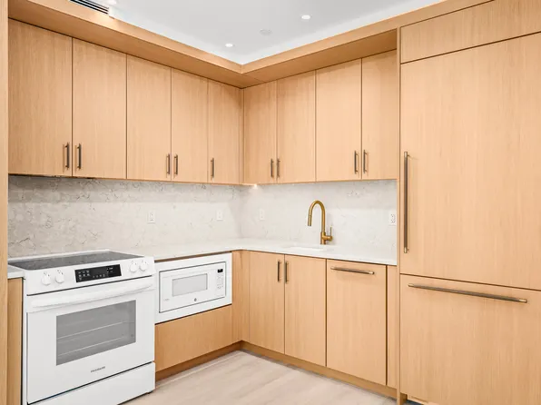 540 Atlantic Avenue 304 image 3 of 37