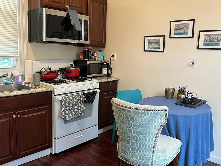 304 S Pacific Ave #1B — Photo 17