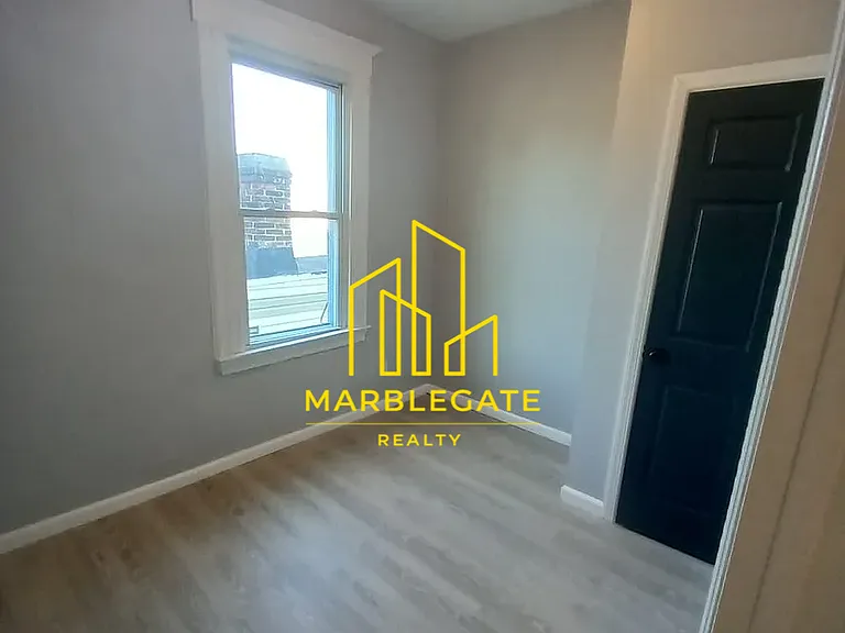 198 Parker St #22 — Photo 3