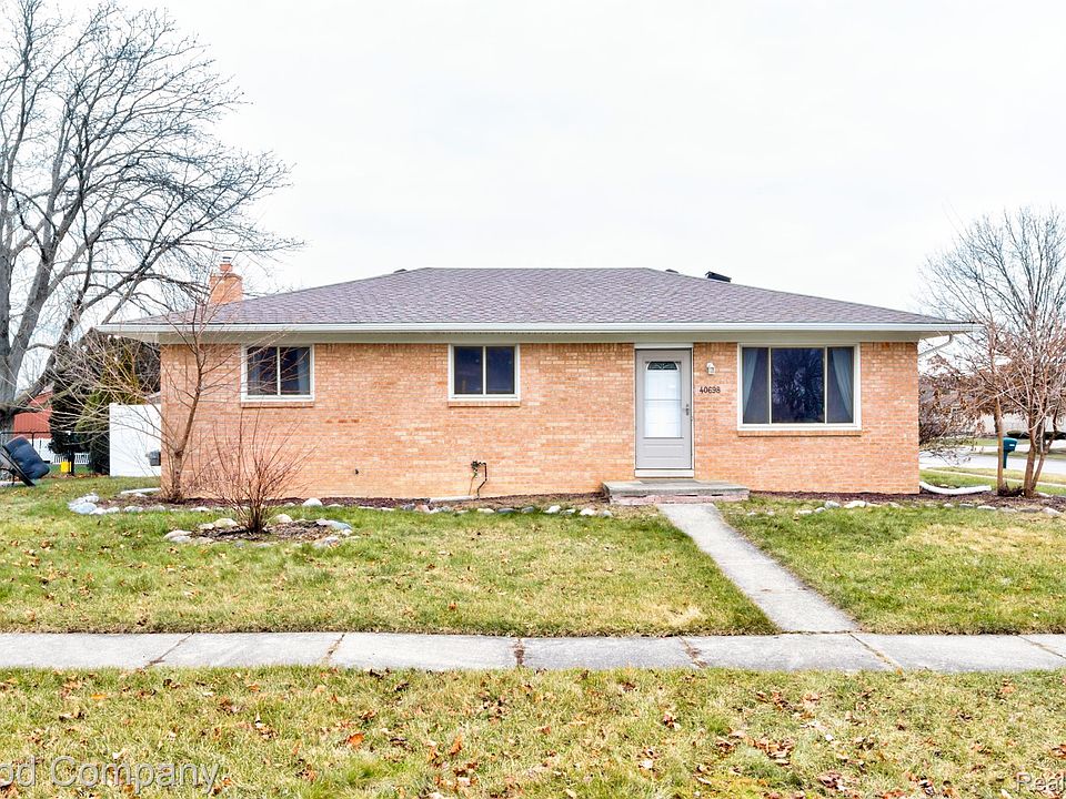 1st image of 40698 Oakland Ct