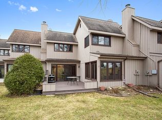 4835 Scotland Dr #B, New Franken, WI 54229