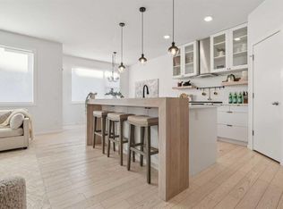 148 W Sunrise Vw, Cochrane, AB T4C0T7