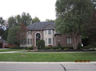 12956 Towering Oaks Dr, Shelby Township, MI 48315