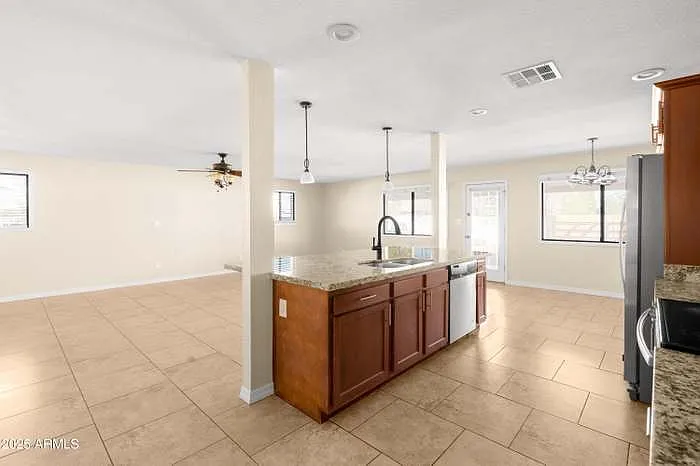 2715 S Rita Ln — Photo 3