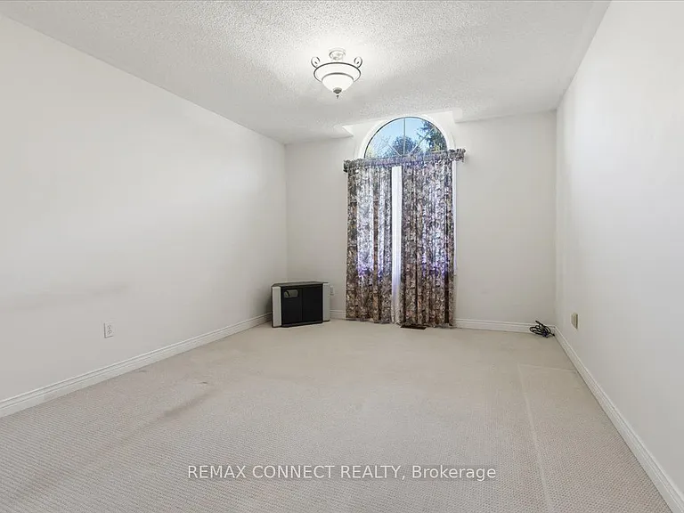 4 Sunrise Ct — Photo 14