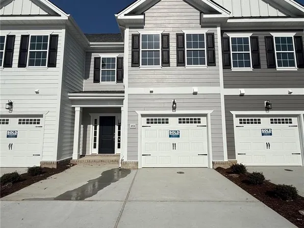 4958 Apricot Way, Chesapeake, VA 23321