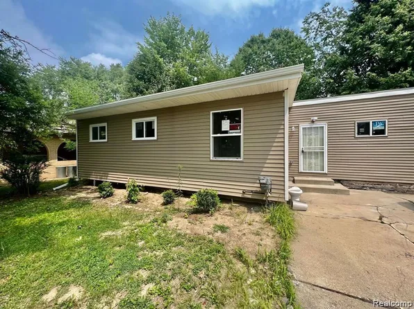 1919 S Averill Ave, Flint, MI 48503