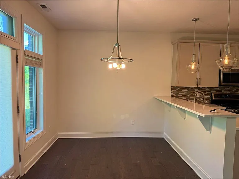 1361 Slate Ct — Photo 6