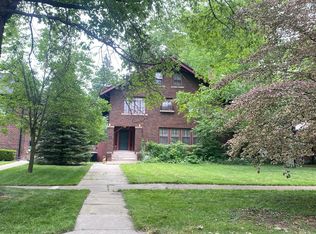 2236 Iroquois St, Detroit, MI 48214