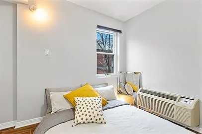 467 Slater St — Photo 12