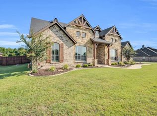 6261 Still Waters Dr, Midlothian, TX 76065
